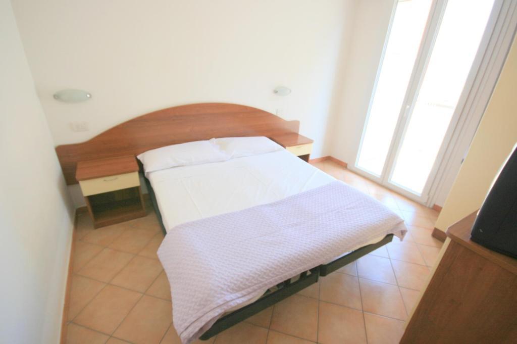 Residence Algarve Ріміні Номер фото