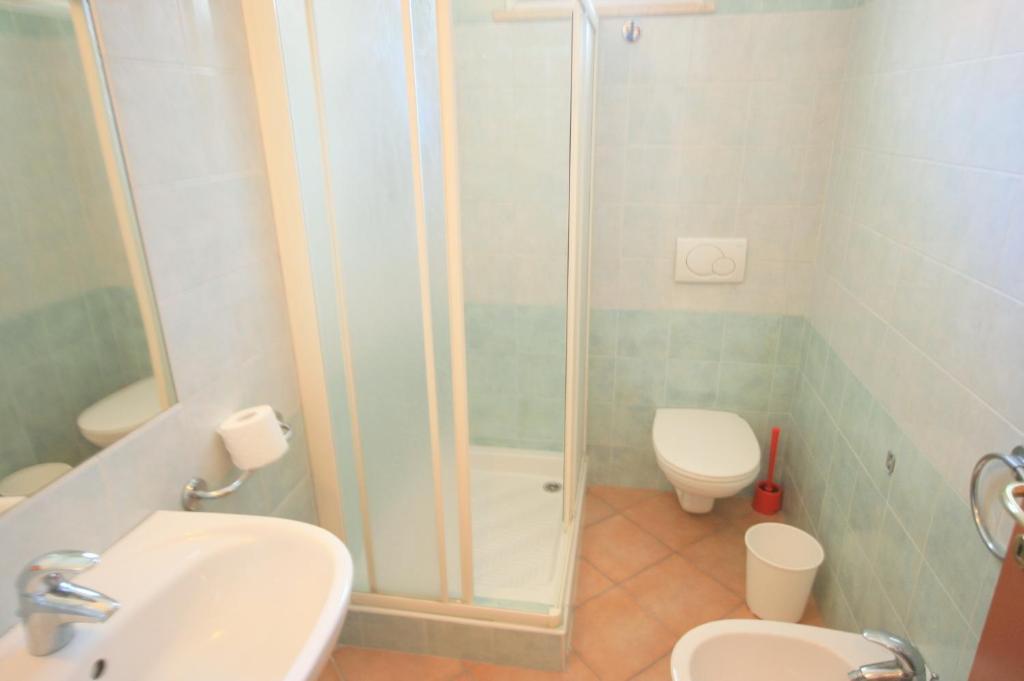Residence Algarve Ріміні Екстер'єр фото